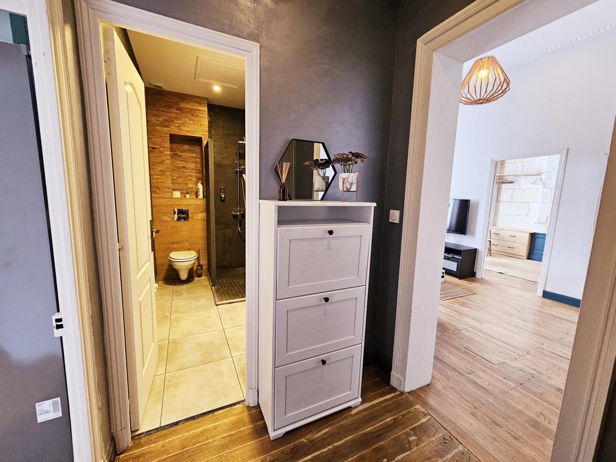 Meubles De L'Arsenal Coeur De Ville ! Angoulême Quarto foto