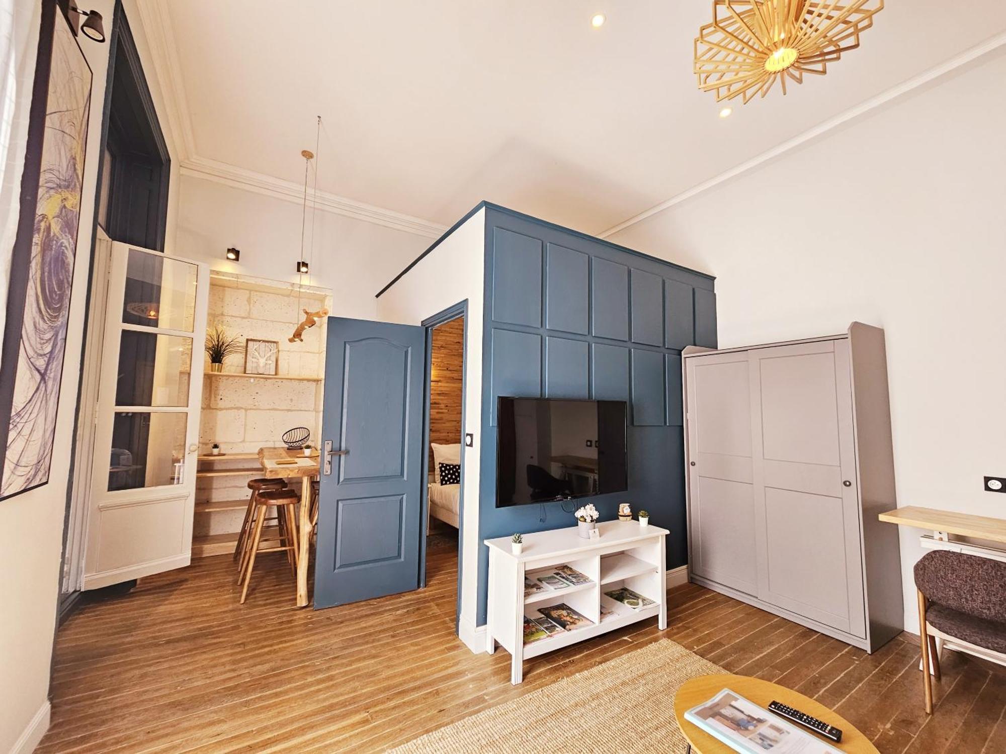 Meubles De L'Arsenal Coeur De Ville ! Angoulême Quarto foto
